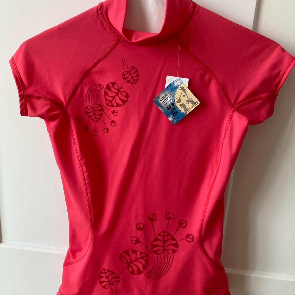 MEC Women's Bright Pink Rashguard